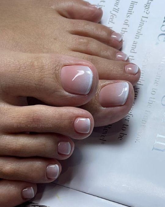 Ombre Pedicure_ Gradient Toe Nail Art