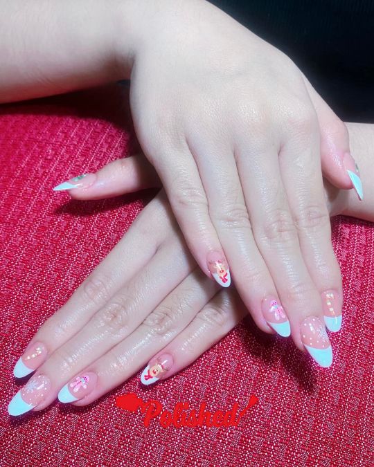 Snowflake Accents White Tip French Nails Ideas for Christmas