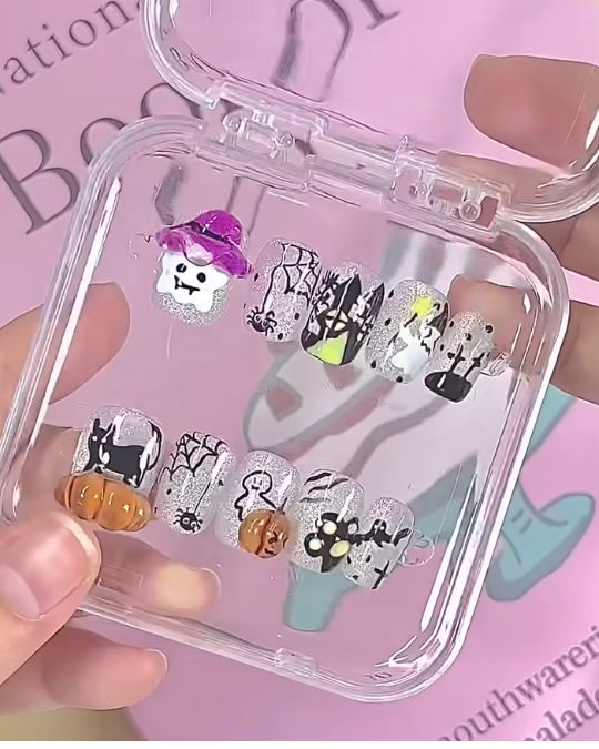 Press-On Nails Halloween Nails