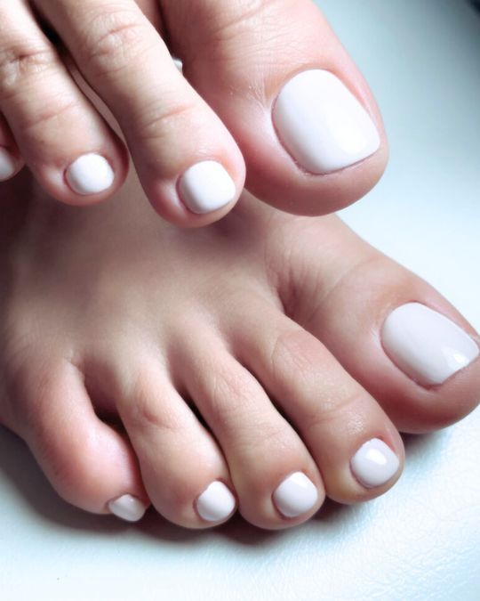 White Elegance_ The Perfect Pedicure for Every Wedding
