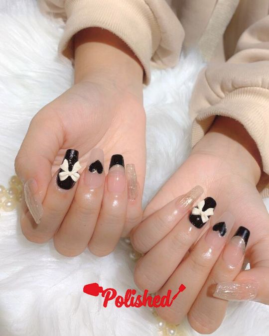 Elegant 3D Ebony Bow Black French Tip Nails