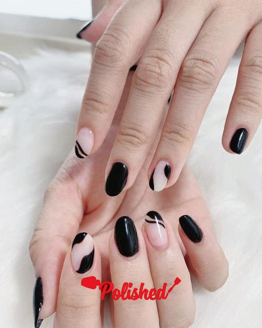 Monochrome Geometric Black French Tip