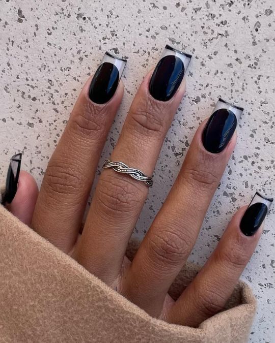 Inverted Monochrome French Tips
