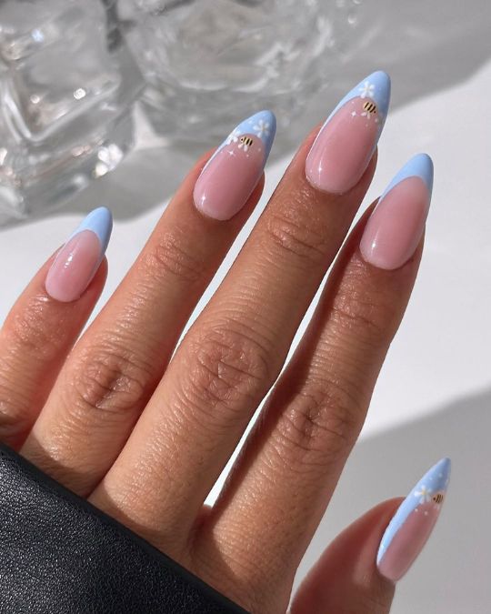 Clean Sky French Tips