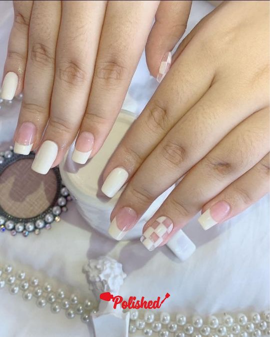 French tip with pink-white plaid