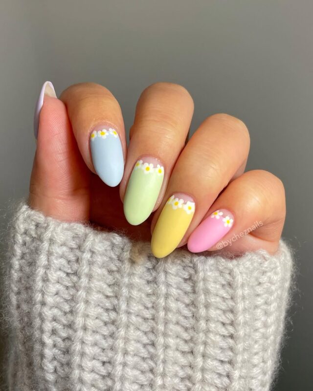 Bycheznails Daisy Crown Pastel Rainbow — dreamy pastel nails style