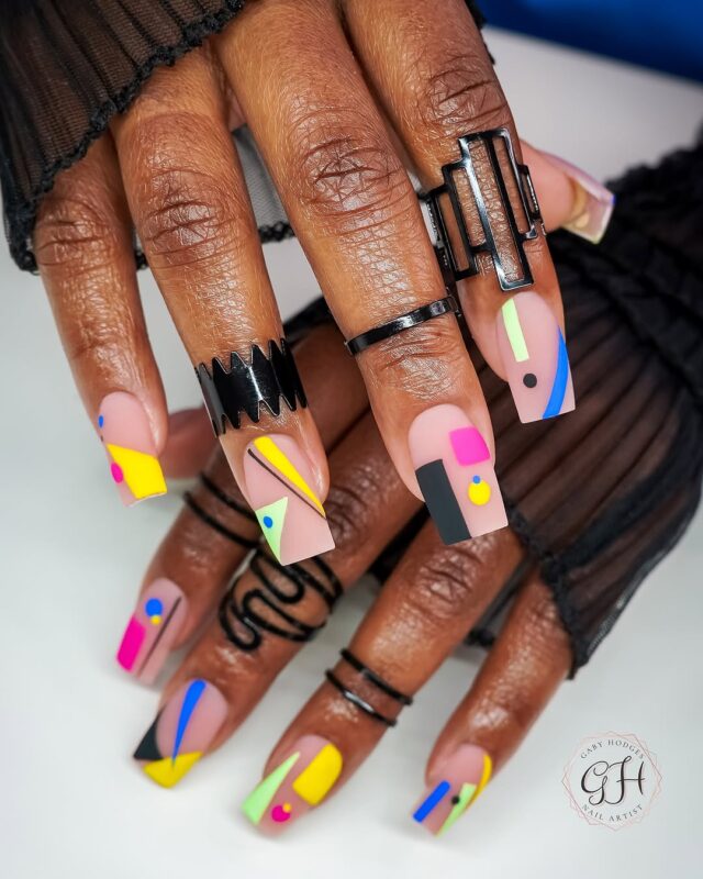 Gabyhodgesnails 90s Geometric Pastel Power Nails — dreamy pastel nails idea