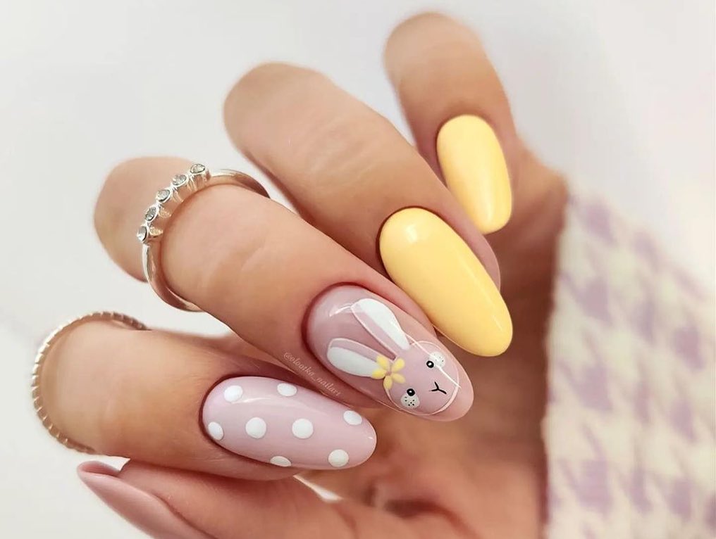 adorable bunny face and polka dots for Easter nails