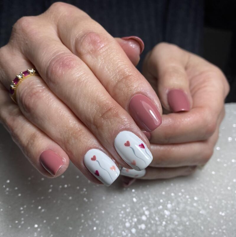 Bloom.Withbeth Flowing Hearts Mani — featured adorable mother&#8217;s day nail art