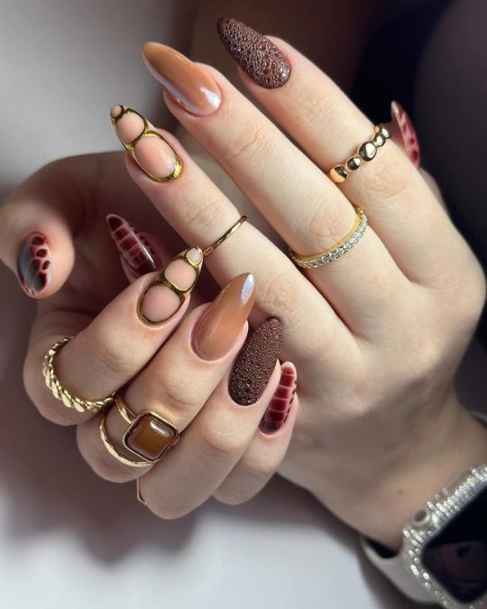 Desert Luxe Nails