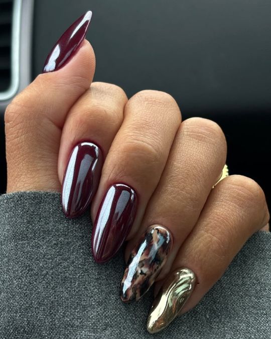 Wine & Gold Power