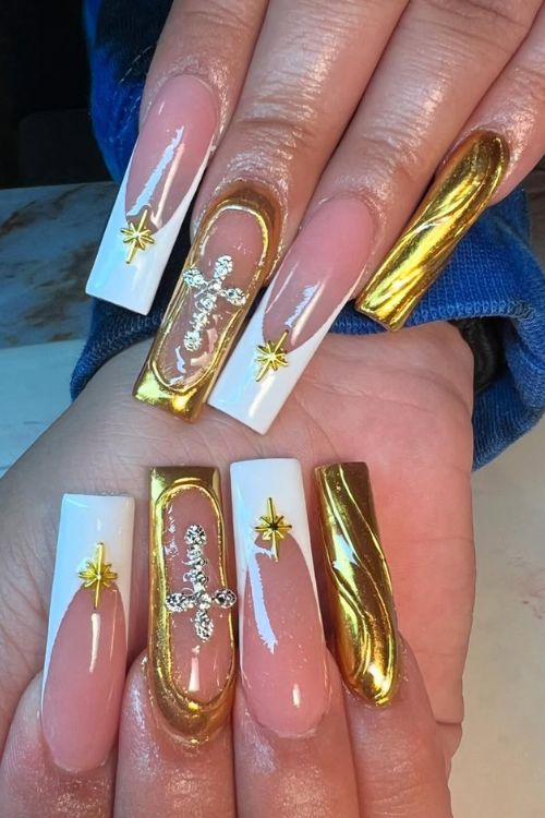 Itsjojosnails Heavenly Gold Accents — stunning graduation nail idea