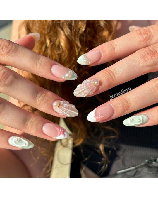 Mermaid Treasure Nails