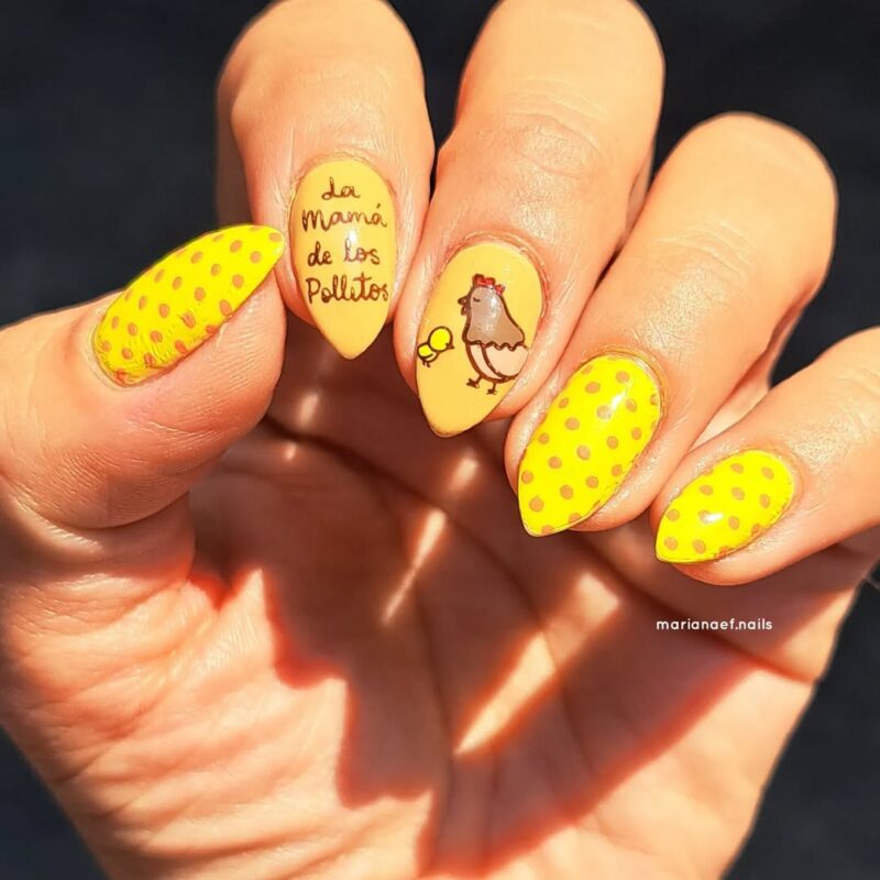 Marianaef.Nails Mother Hen Sunshine Nails — adorable mother&#8217;s day nail art style