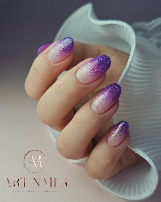 Romantic Valentine Glitter Ombre