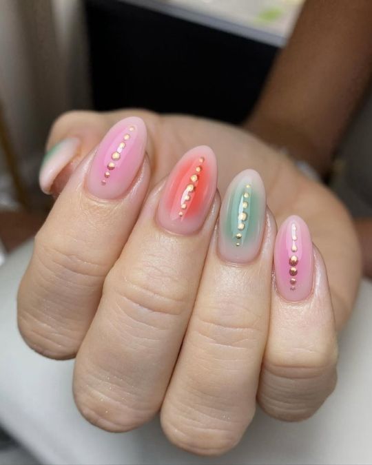Dreamy Aura Nail Trend