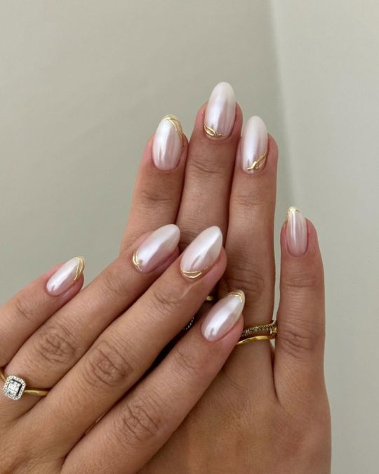 Pearly Chrome Gold Accents