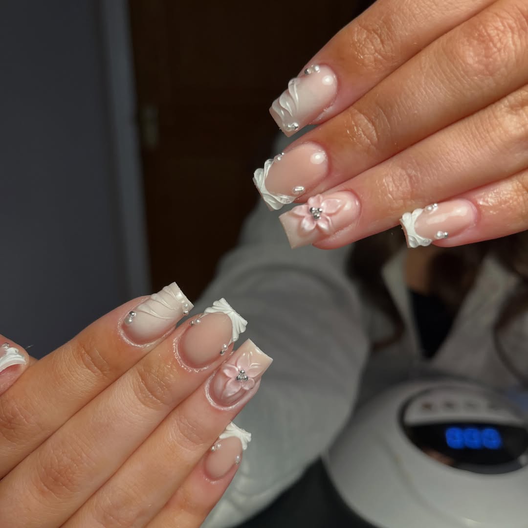 Acrylic full set with 3D French tips, flower detail, and aura base by Nails With Phoebs